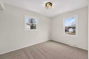 1441 Beckwith Ave NE, Grand Rapids, MI 49505 - Photo 12