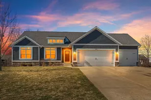 7351 Wind Stone Dr, Hudsonville, MI 49426 - Photo 2