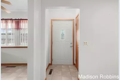 966 Roberts Street, Muskegon, MI 49442 - Photo 4