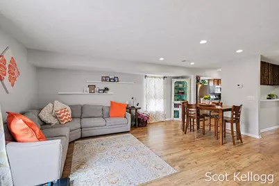 7016 S Cannon Place Drive #15, Rockford, MI 49341 - Photo 4