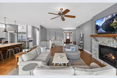 68458 Waterfront Drive, Edwardsburg, MI 49112 - Photo 8