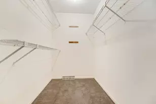 2429 Highpointe Dr, Kalamazoo, MI 49008 - Photo 12
