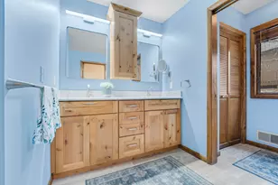 2429 Highpointe Dr, Kalamazoo, MI 49008 - Photo 10