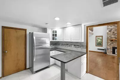 24199 N Shore Drive, Edwardsburg, MI 49112 - Photo 10