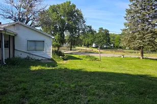 4812 Spring Creek Rd, Three Oaks, MI 49128 - Photo 2