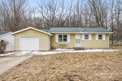 226 W Nelson Street, Hastings, MI 49058 - Photo 2
