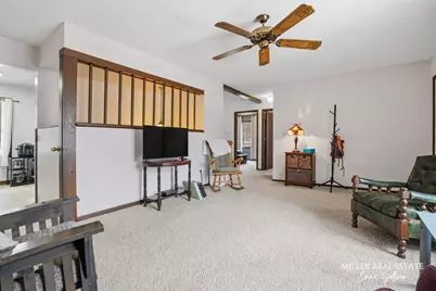 226 W Nelson Street, Hastings, MI 49058 - Photo 10