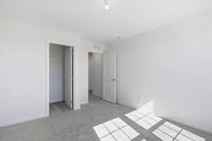 5604 Corgi Dr, Ann Arbor, MI 48108 - Photo 30