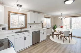 19820 Ivey Rd, Chelsea, MI 48118 - Photo 6