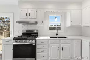 3075 Chandy Ct NE, Grand Rapids, MI 49525 - Photo 24