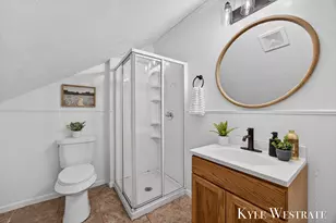 714 Emerald Ave NE, Grand Rapids, MI 49503 - Photo 26