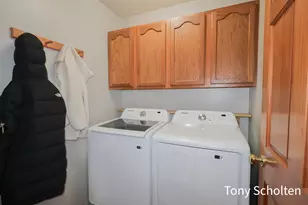 10364 Hannah Dr, Zeeland, MI 49464 - Photo 8