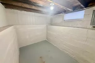 415 W Forest Ave, Muskegon, MI 49441 - Photo 18