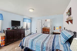 707 Peach Ln, Fremont, MI 49412 - Photo 14