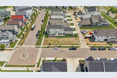 221 Cavelier Avenue, Saint Joseph, MI 49085 - Photo 8