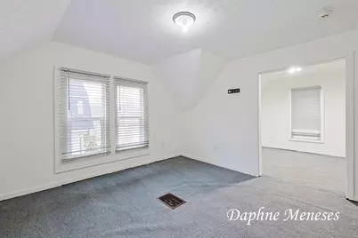 594 E Apple Avenue, Muskegon, MI 49442 - Photo 12