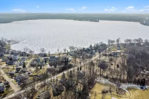 11776 N Main St, Whitmore Lake, MI 48189 - Photo 2