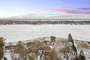 530 Glenwood Ave, Muskegon, MI 49445 - Photo 56