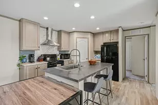 55178 Co Rd 384, Grand Junction, MI 49056 - Photo 6