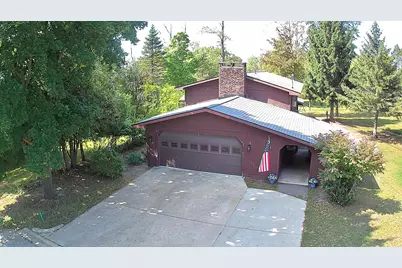 125 N Cedar Street, Evart, MI 49631 - Photo 2