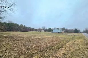 5885 73 1/2 St, South Haven, MI 49090 - Photo 2