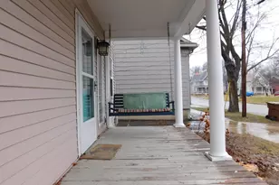 106 S Marshall Ave, Marshall, MI 49068 - Photo 4