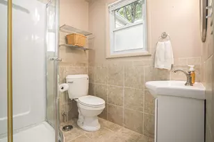 631 N Linden St, Marshall, MI 49068 - Photo 18