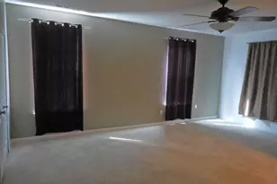 824 W Summerfield Gln Cir, Ann Arbor, MI 48103 - Photo 6