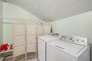 28375 Ranchwood Dr, Southfield, MI 48076 - Photo 20