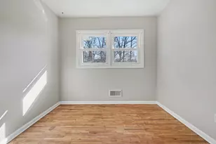 4709 Burgis Ave SE, Grand Rapids, MI 49508 - Photo 12