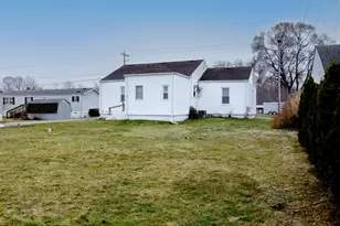 321 E Center St, Coloma, MI 49038 - Photo 4