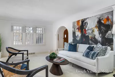 414 Cheshire Drive NE, Grand Rapids, MI 49505 - Photo 8