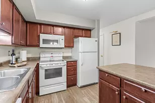 734 W Kilgore Rd, Kalamazoo, MI 49008 - Photo 8