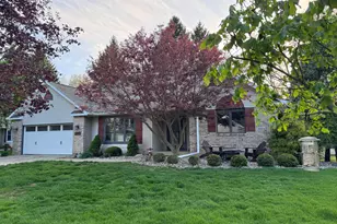 8127 Robinbrook St, Richland, MI 49083 - Photo 2
