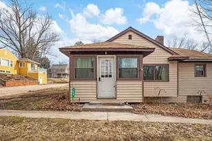 745 N Shore Dr, Benton Harbor, MI 49022 - Photo 4