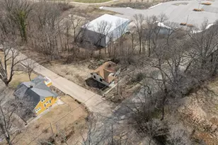 745 N Shore Dr, Benton Harbor, MI 49022 - Photo 30