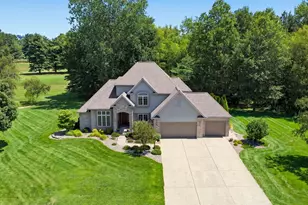 9847 Quail Run Ct, Bridgman, MI 49106 - Photo 2