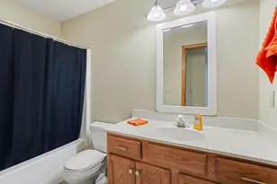 1653 E Harbour Towne Cir, Muskegon, MI 49441 - Photo 24