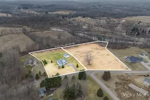 4142 Hickory Hill Ln, Hastings, MI 49058 - Photo 4