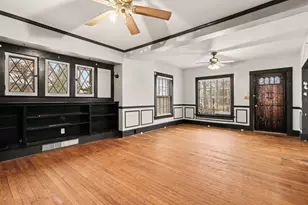 683 Capital Ave NE, Battle Creek, MI 49017 - Photo 4