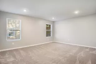 17545 Beechwood Ln, Spring Lake, MI 49456 - Photo 10