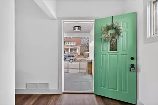 566 Stolpe St SW, Grand Rapids, MI 49503 - Photo 6