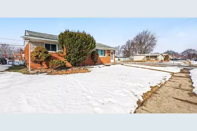 34353 Chope Place, Clinton, MI 48035 - Photo 2