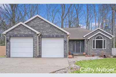 13478 Lakeshore Avenue, Grand Haven, MI 49417 - Photo 2
