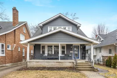 19 Richards Avenue NW, Grand Rapids, MI 49504 - Photo 2