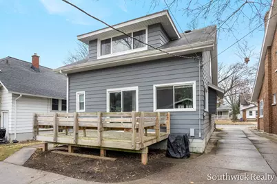 19 Richards Avenue NW, Grand Rapids, MI 49504 - Photo 32