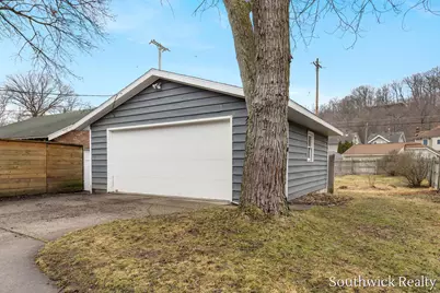 19 Richards Avenue NW, Grand Rapids, MI 49504 - Photo 36