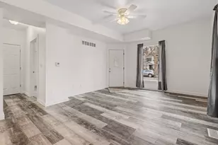 16 S Broad St, Battle Creek, MI 49017 - Photo 4