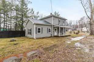 172 New St, Galesburg, MI 49053 - Photo 2