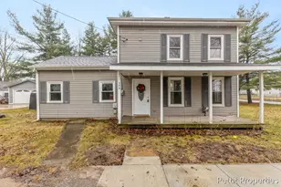 172 New St, Galesburg, MI 49053 - Photo 1